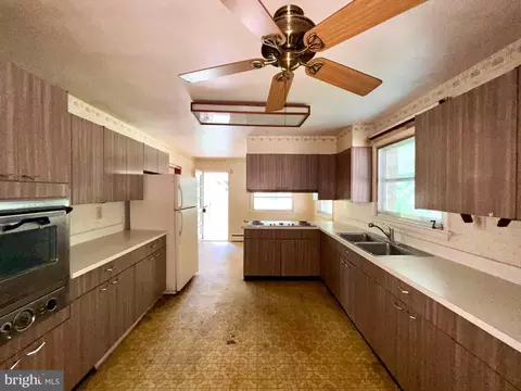 12944 Harford Rd, Hydes, MD 21082 photo 8