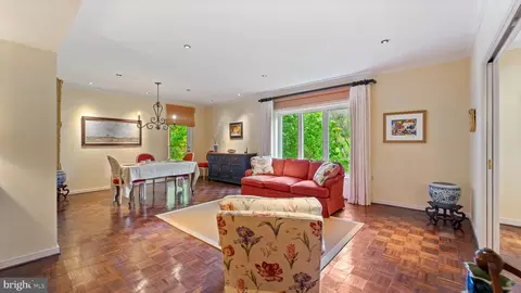 2331 Old Court Rd #306, Pikesville, MD 21208