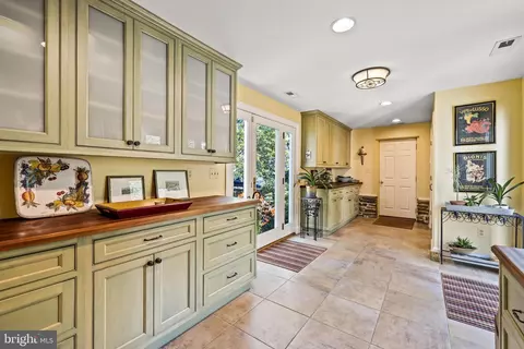 12 Meadow Rd, Baltimore, MD 21212 photo 29