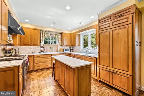 12 Meadow Rd, Baltimore, MD 21212 photo 22