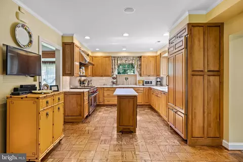12 Meadow Rd, Baltimore, MD 21212 photo 21