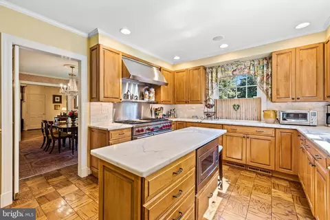 12 Meadow Rd, Baltimore, MD 21212 photo 20