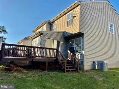 7525 Slate Dr, Windsor Mill, MD 21244 photo 3