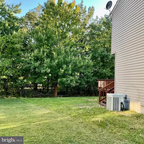 7525 Slate Dr, Windsor Mill, MD 21244 photo 2