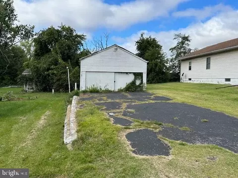 3900 Mctavish Ave, Halethorpe, MD 21227 photo 33