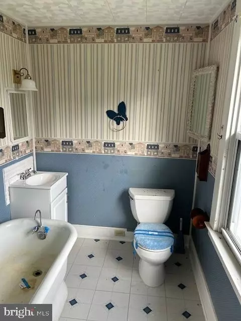 3900 Mctavish Ave, Halethorpe, MD 21227 photo 12