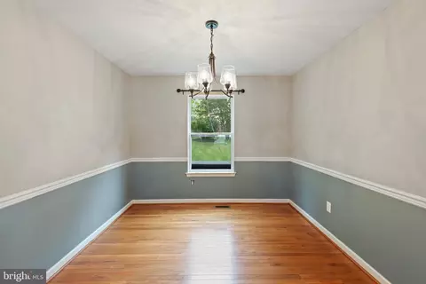 10 Malus Ct, Gwynn Oak, MD 21207 photo 8