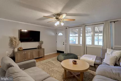 941 Imperial, Halethorpe, MD 21227 photo 13