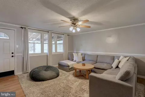 941 Imperial, Halethorpe, MD 21227 photo 12
