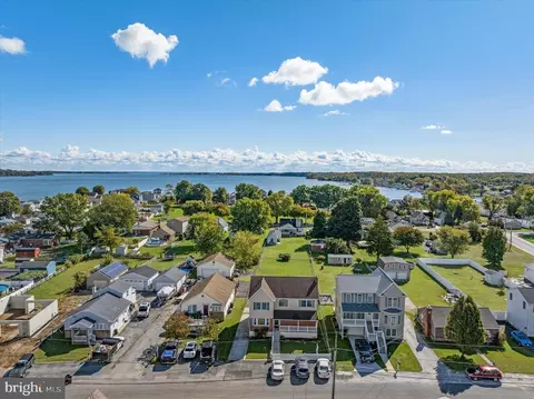 6925 River Drive Rd, Sparrows Point, MD 21219 photo 4