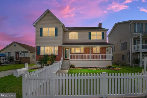 6925 River Drive Rd, Sparrows Point, MD 21219