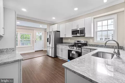 6806 Windsor Ml, Gwynn Oak, MD 21207 photo 12