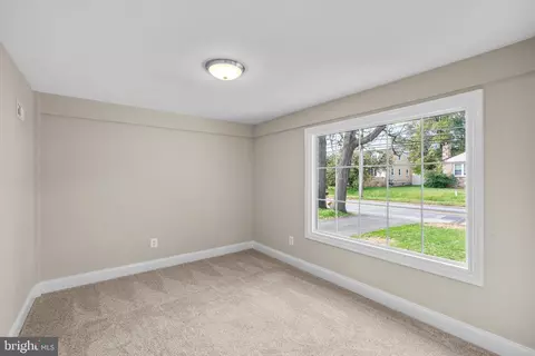 6806 Windsor Ml, Gwynn Oak, MD 21207 photo 3