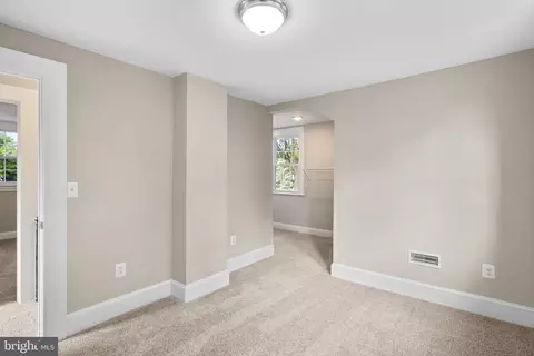 6806 Windsor Ml, Gwynn Oak, MD 21207 photo 23