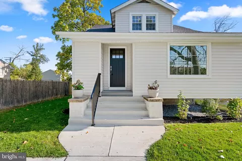 6806 Windsor Ml, Gwynn Oak, MD 21207 photo 2