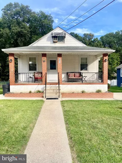 605 N Stuart St, Essex, MD 21221