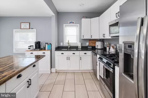 281 Elizabeth Ave, Halethorpe, MD 21227 photo 9