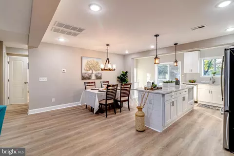 3202 Green Hill Rd, Sparrows Point, MD 21219 photo 2
