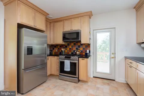 637 Regester Ave, Baltimore, MD 21212 photo 13