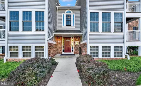 1454 Greenbriar Cir #2-1454, Pikesville, MD 21208