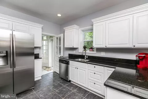 7721 Daniels Ave, Parkville, MD 21234 photo 18