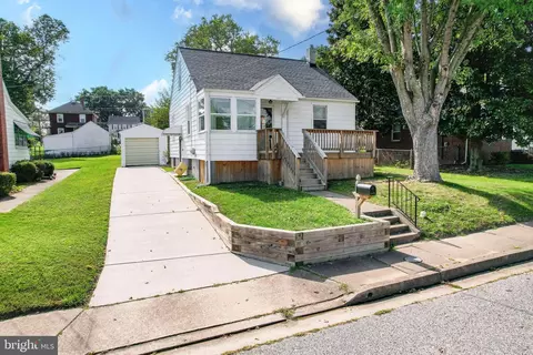 1221 North Ave, Halethorpe, MD 21227
