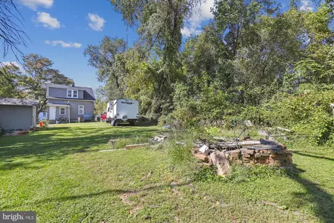 2017 Flower Ln, Halethorpe, MD 21227 photo 29