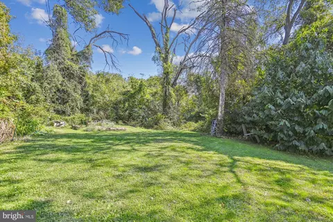 2017 Flower Ln, Halethorpe, MD 21227 photo 26