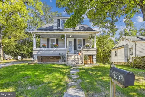 2017 Flower Ln, Halethorpe, MD 21227