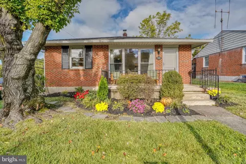 7608 Far Hills Dr, Towson, MD 21286