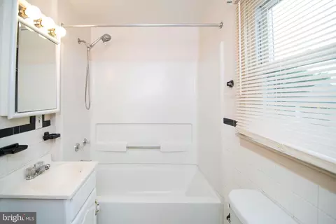 4416 Ridge Ave, Halethorpe, MD 21227 photo 17