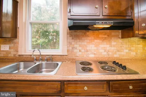 4416 Ridge Ave, Halethorpe, MD 21227 photo 13