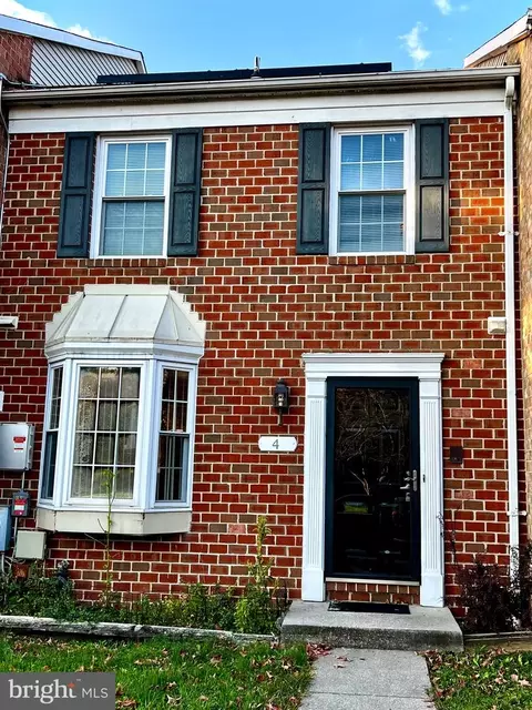 4 Wellspring Cir, Owings Mills, MD 21117
