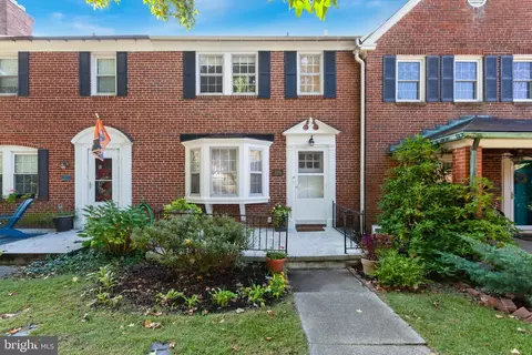 329 Dumbarton Rd, Baltimore, MD 21212 photo 2