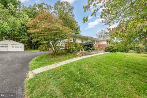 1206 Freeland Rd, Freeland, MD 21053