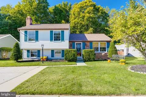 5 Congressional Ct, Middle River, MD 21220