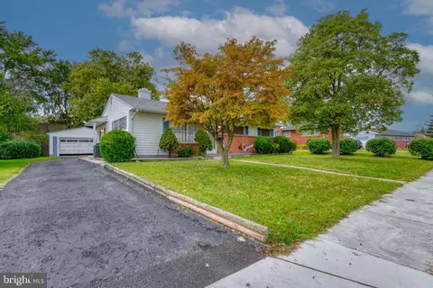 2423 Woodcroft Rd, Parkville, MD 21234