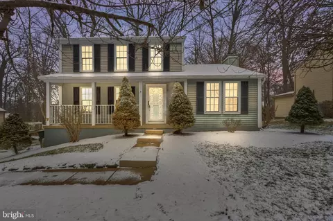5 Helms Pick Ct, Catonsville, MD 21228