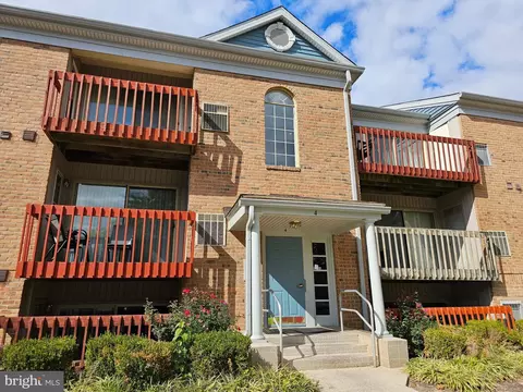 4 Cloverwood Ct #104, Essex, MD 21221