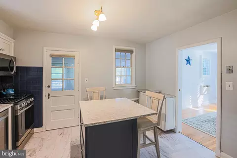 616 Overbrook Rd, Baltimore, MD 21212 photo 4