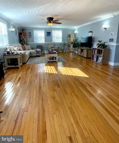 52 Longeron Dr, Middle River, MD 21220 photo 5