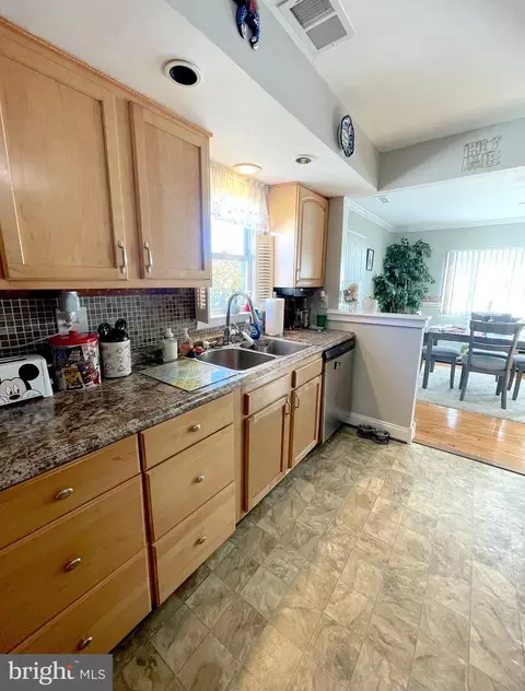 52 Longeron Dr, Middle River, MD 21220 photo 11