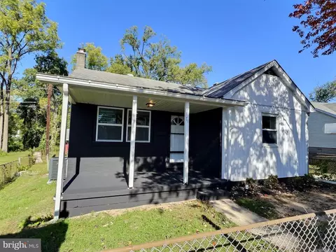 16 Runway Ct, Middle River, MD 21220 photo 3