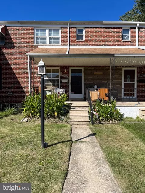 1120 Foxwood Ln, Essex, MD 21221
