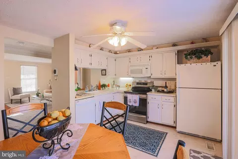 4 Dallington Ct, Perry Hall, MD 21128