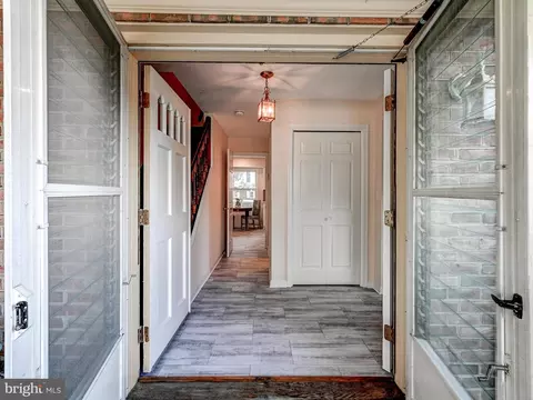 1209 W Lake Ave, Baltimore, MD 21210 photo 6