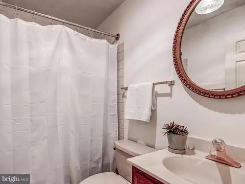 1209 W Lake Ave, Baltimore, MD 21210 photo 21