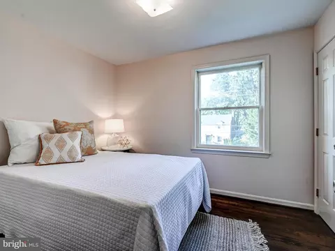 1209 W Lake Ave, Baltimore, MD 21210 photo 19