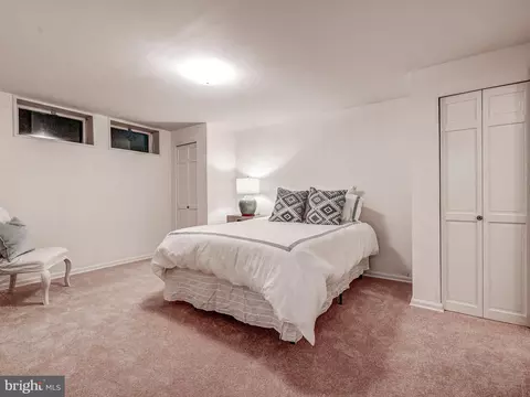 1209 W Lake Ave, Baltimore, MD 21210 photo 23