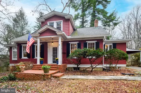 8 Dutton Ave, Catonsville, MD 21228